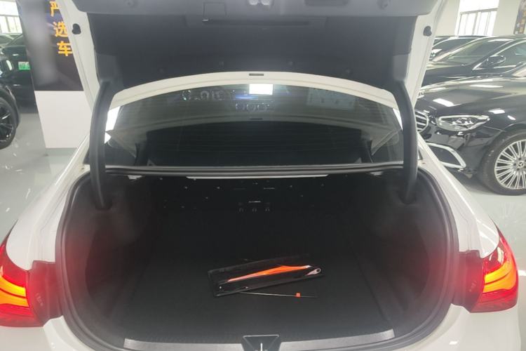 Used Mercedes-Benz A-Class 2022 Revised Version A 200 L Sport Sedan Fashionable Style Trunk
