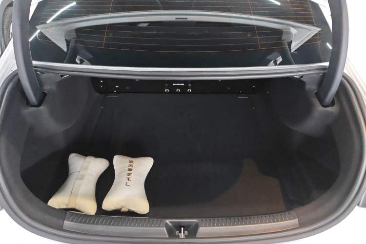Used Mercedes-Benz A-Class 2022 Revised Version A 200 L Sport Sedan Fashionable Style Trunk