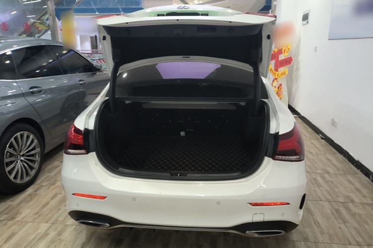 Used Mercedes-Benz A-Class 2022 Revised Version A 200 L Sport Sedan Fashionable Style Trunk