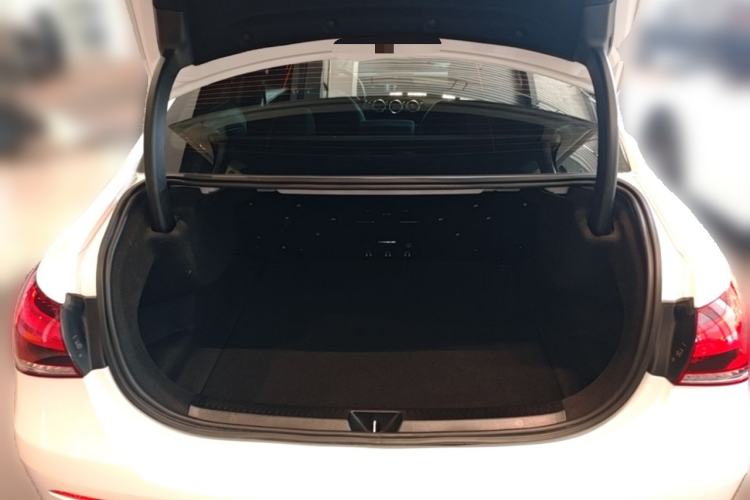 Used Mercedes-Benz A-Class 2022 Revised Version A 200 L Sport Sedan Fashionable Style Trunk