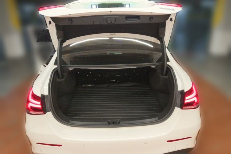 Used Mercedes-Benz A-Class 2022 Second Facelift A 200 L Sport Sedan Fashion Version Trunk