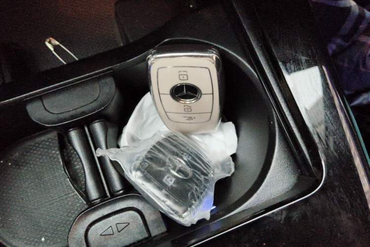 Used Mercedes-Benz A-Class 2022 Revised Version A 200 L Sport Sedan Fashionable Style Vehicle Key