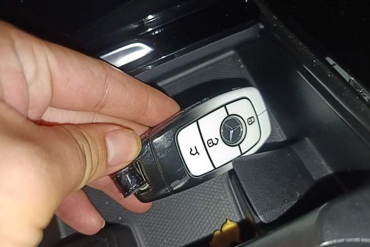 Used Mercedes-Benz A-Class 2022 Restyled A 200 L Sport Sedan Fashion Version Vehicle Key