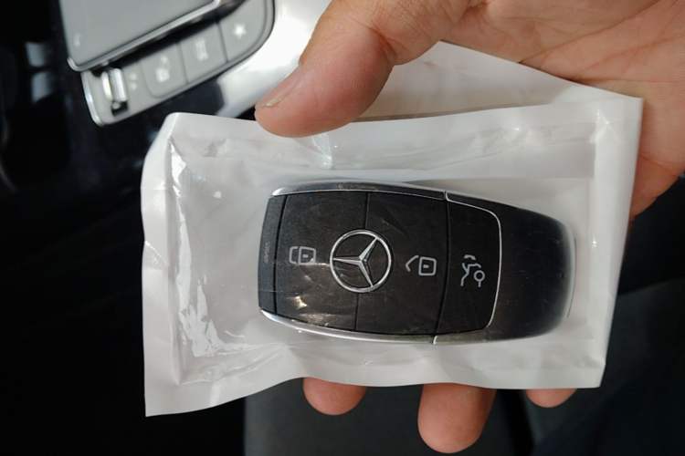 Used Mercedes-Benz A-Class 2022 Second Facelift A 200 L Sport Sedan Fashion Version Vehicle Key
