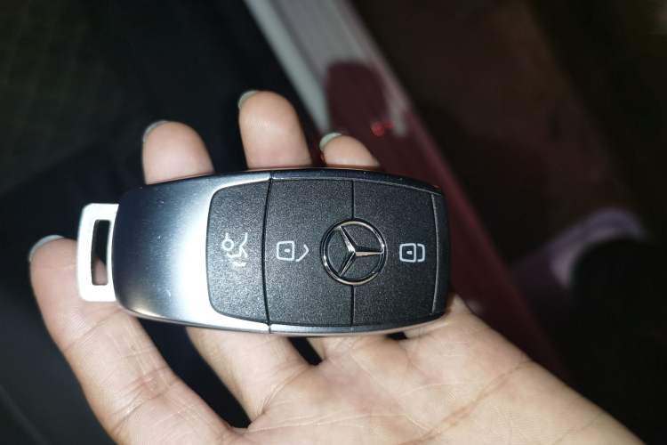 Used Mercedes-Benz A-Class 2022 Second Facelift A 200 L Sport Sedan Fashion Version Vehicle Key