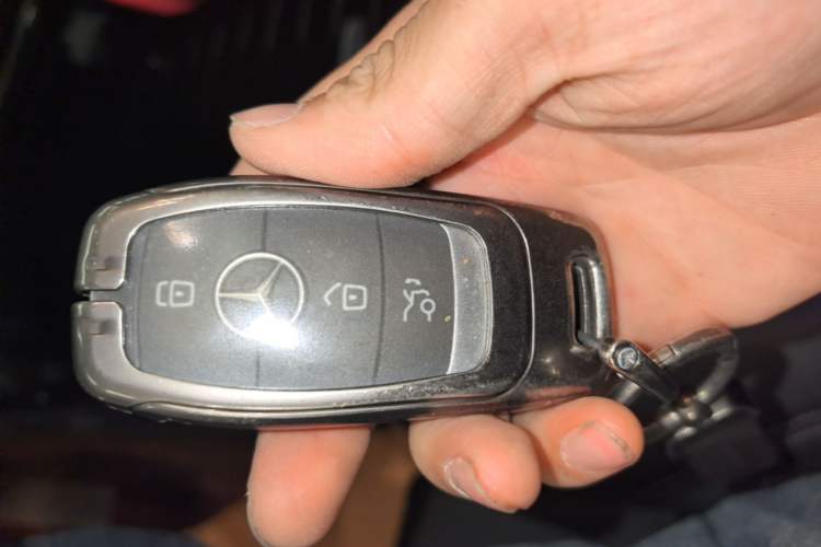 Used Mercedes-Benz A-Class 2022 Second Facelift A 200 L Sport Sedan Fashion Version Vehicle Key