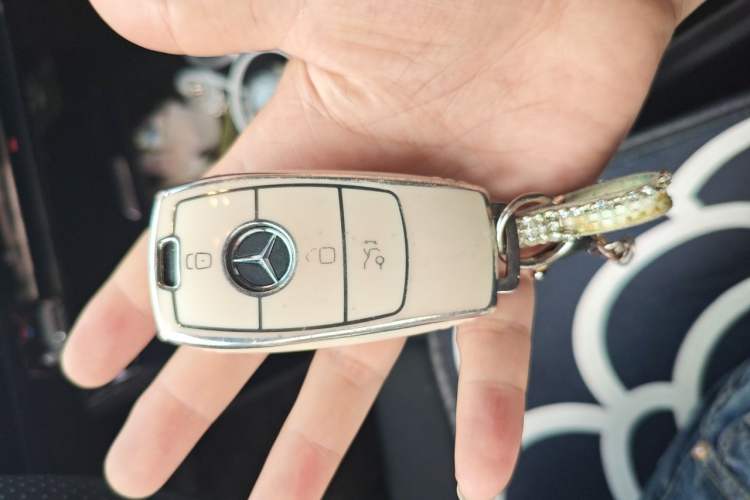 Used Mercedes-Benz A-Class 2022 Second Facelift A 200 L Sport Sedan Fashion Version Vehicle Key