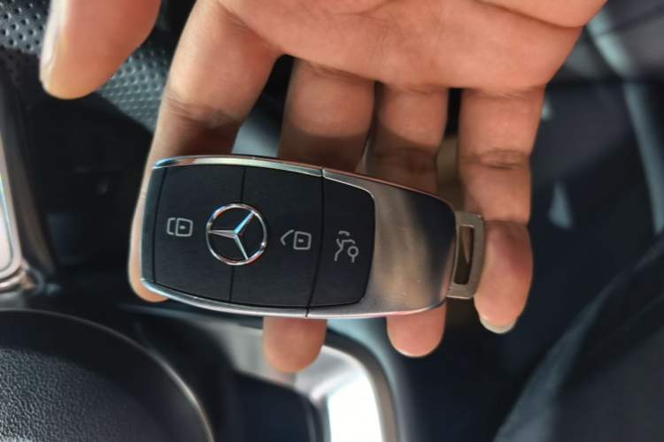 Used Mercedes-Benz A-Class 2022 Second Facelift A 200 L Sport Sedan Fashion Version Vehicle Key