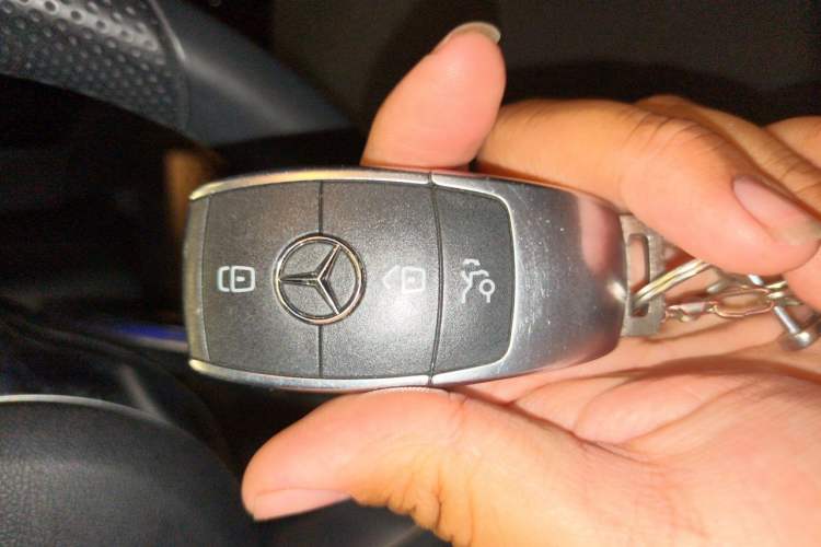 Used Mercedes-Benz A-Class 2022 Second Facelift A 200 L Sport Sedan Fashion Version Vehicle Key
