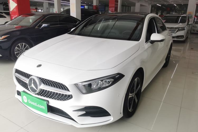 Ojetý Mercedes-Benz A-Class 2022 Restyled A 200 L Sport Sedan Dynamic Version Guazi used car, China used car export, Used car for sale, Used  cars, Cheapest cars for sale