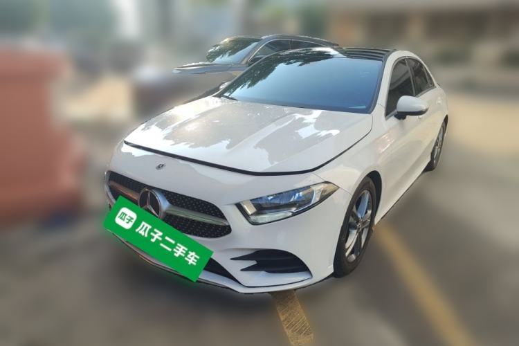 Mercedes-Benz A-Class 2022 Restyled A 180 L Sport Sedan usado Guazi used car, China used car export, Used car for sale, Used cars, Cheapest cars for sale