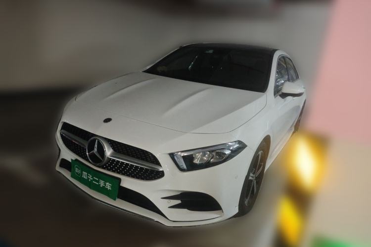 Used Mercedes-Benz A-Class 2022 Second Facelift A 200 L Sport Sedan Fashion Version Guazi used car, China used car export, Used car for sale, Used cars, Cheapest cars for sale