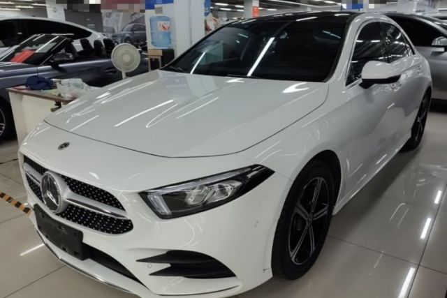 Used Mercedes-Benz A-Class 2022 Revised Version A 200 L Sport Sedan Fashionable Style