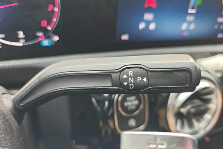 Used Mercedes-Benz A-Class 2023 A 200 L Fashion Model Gear Lever