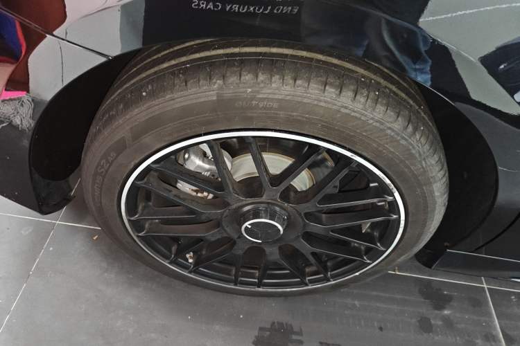 Used Mercedes-Benz A-Class 2023 A 200 L Fashion Model Right Rear Wheel Hub