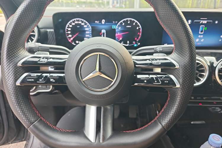 Used Mercedes-Benz A-Class 2023 A 200 L Fashion Model Steering Wheel