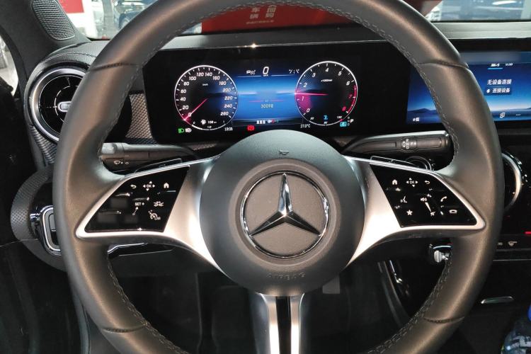 Used Mercedes-Benz A-Class 2023 A 180 L Steering Wheel