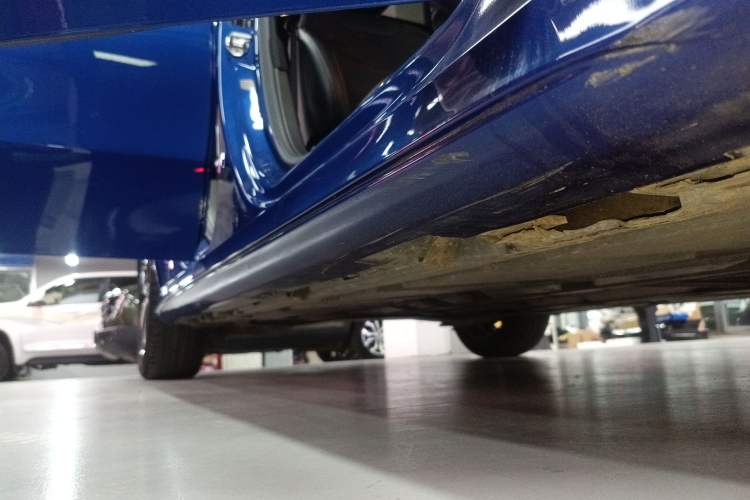 Used Mercedes-Benz A-Class 2023 A 200 L Fashion Model Right Side Sill