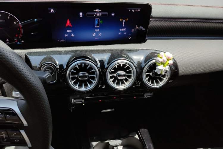 Used Mercedes-Benz A-Class 2023 A 200 L Fashion Model Audio And AC Panel