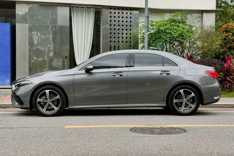 Used Mercedes-Benz A-Class 2023 A 200 L Fashion Model Exterior 3