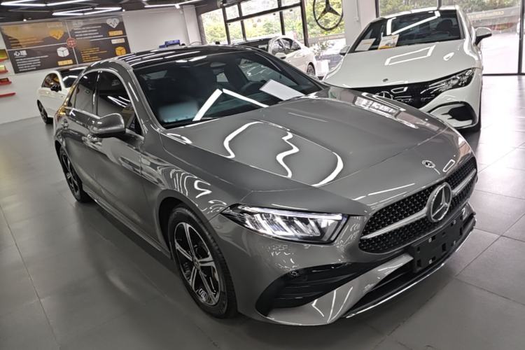 Used Mercedes-Benz A-Class 2023 A 200 L Fashion Model Front Right 45 Deg