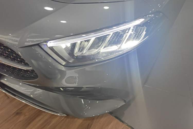 Used Mercedes-Benz A-Class 2023 A 200 L Fashion Model Left Front Headlight