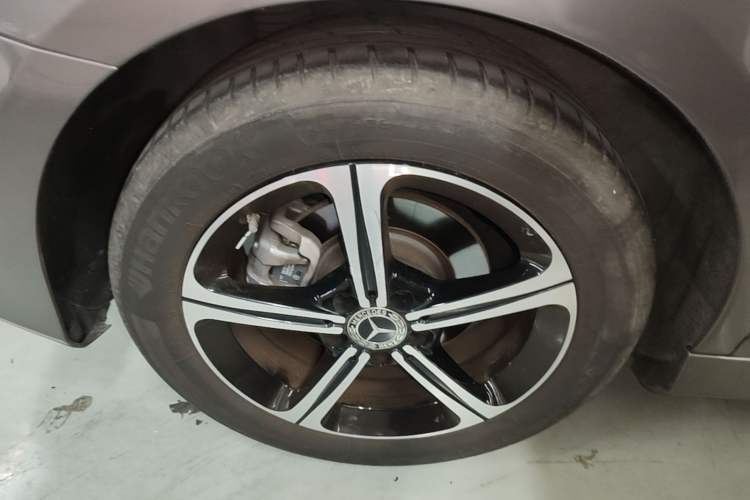 Used Mercedes-Benz A-Class 2023 A 200 L Fashion Model Right Rear Wheel Hub