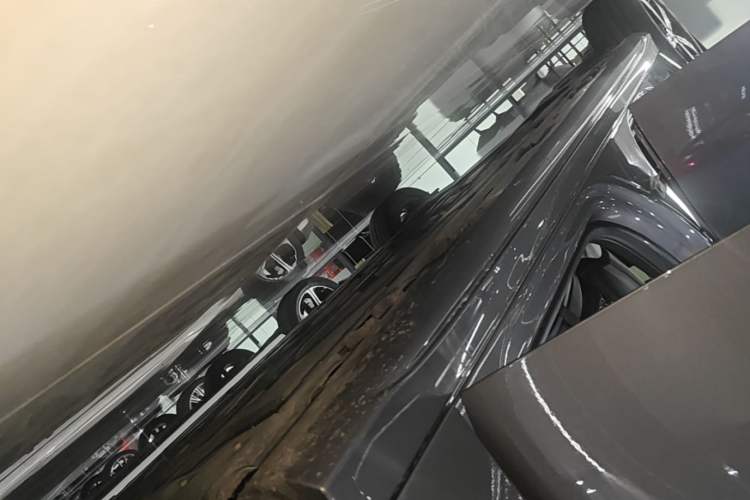 Used Mercedes-Benz A-Class 2023 A 200 L Fashion Model Right Side Sill
