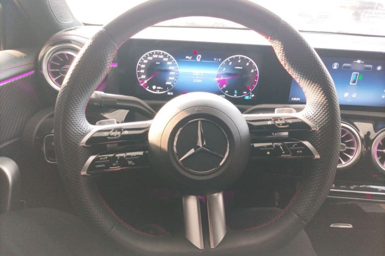 Used Mercedes-Benz A-Class 2023 A 200 L Fashion Model Steering Wheel