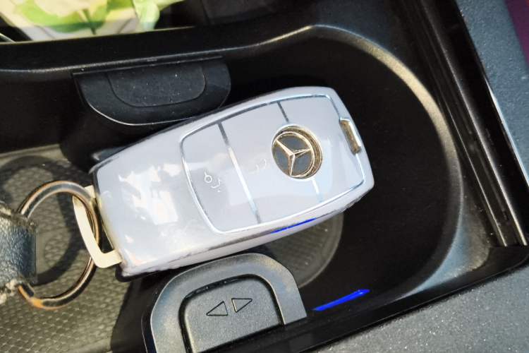 Used Mercedes-Benz A-Class 2023 A 200 L Fashion Model Vehicle Key