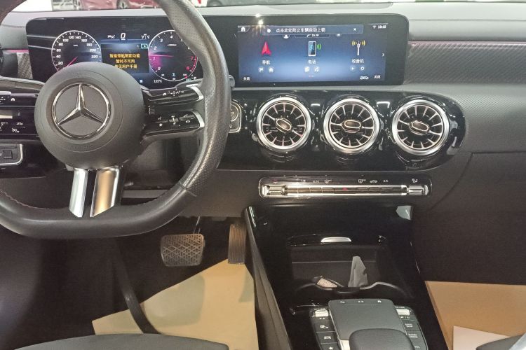 Used Mercedes-Benz A-Class 2023 A 200 L Fashion Model Audio And AC Panel