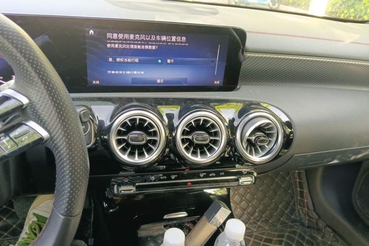 Used Mercedes-Benz A-Class 2023 A 200 L Fashion Model Audio And AC Panel