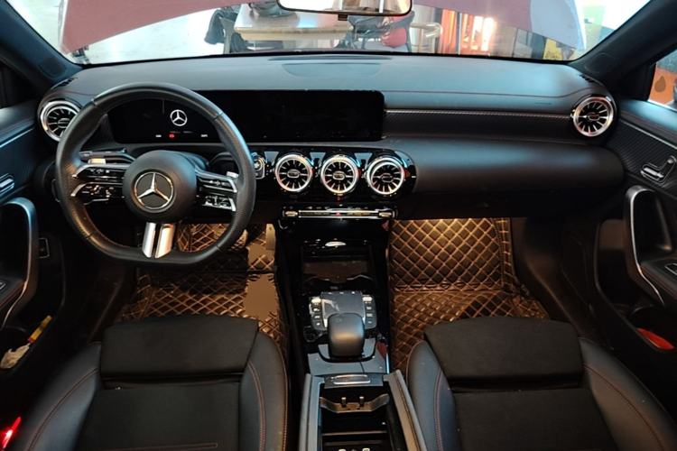 Used Mercedes-Benz A-Class 2023 A 200 L Fashion Model Center Console
