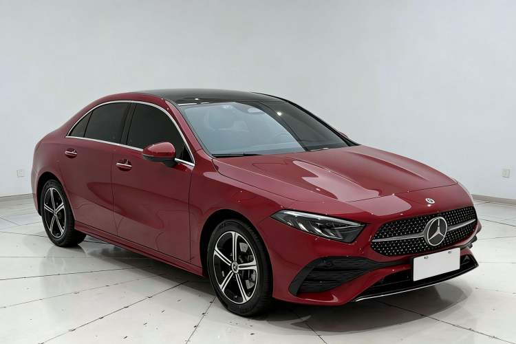 Used Mercedes-Benz A-Class 2023 A 200 L Fashion Model Exterior 2