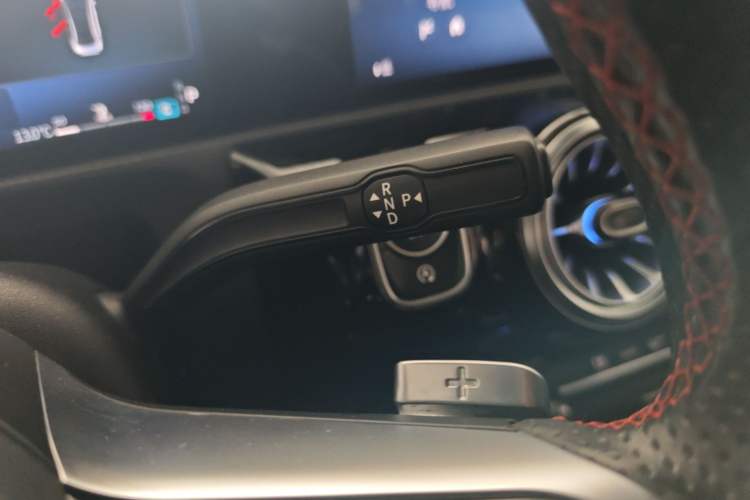 Used Mercedes-Benz A-Class 2023 A 200 L Fashion Model Gear Lever