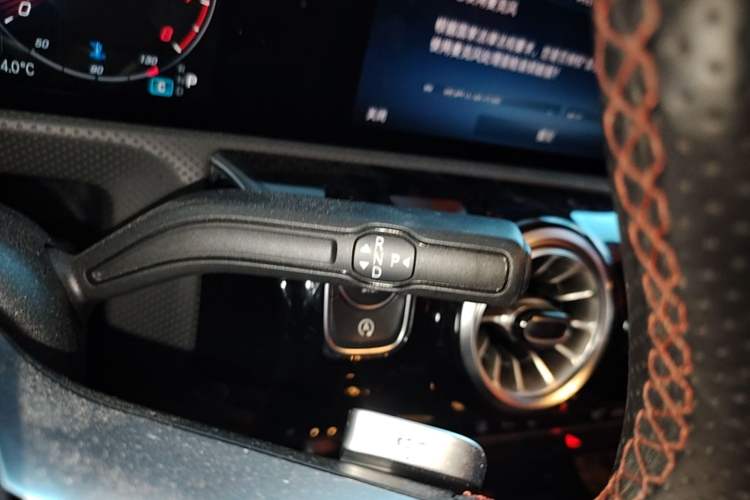 Used Mercedes-Benz A-Class 2023 A 200 L Fashion Model Gear Lever