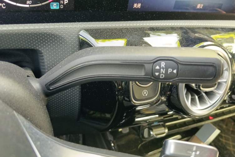 Used Mercedes-Benz A-Class 2023 A 200 L Fashion Model Gear Lever