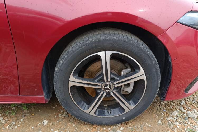 Used Mercedes-Benz A-Class 2023 A 200 L Fashion Model Right Front Wheel Hub
