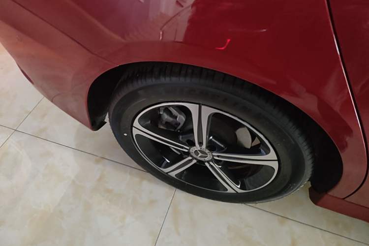 Used Mercedes-Benz A-Class 2023 A 200 L Fashion Model Right Rear Wheel Hub
