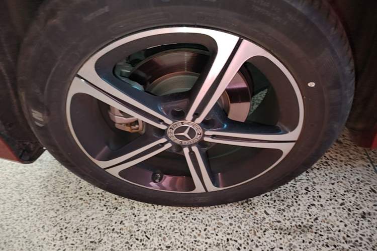 Used Mercedes-Benz A-Class 2023 A 200 L Fashion Model Right Rear Wheel Hub