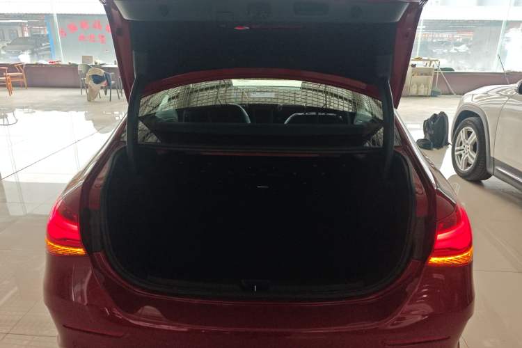 Used Mercedes-Benz A-Class 2023 A 200 L Fashion Model Trunk