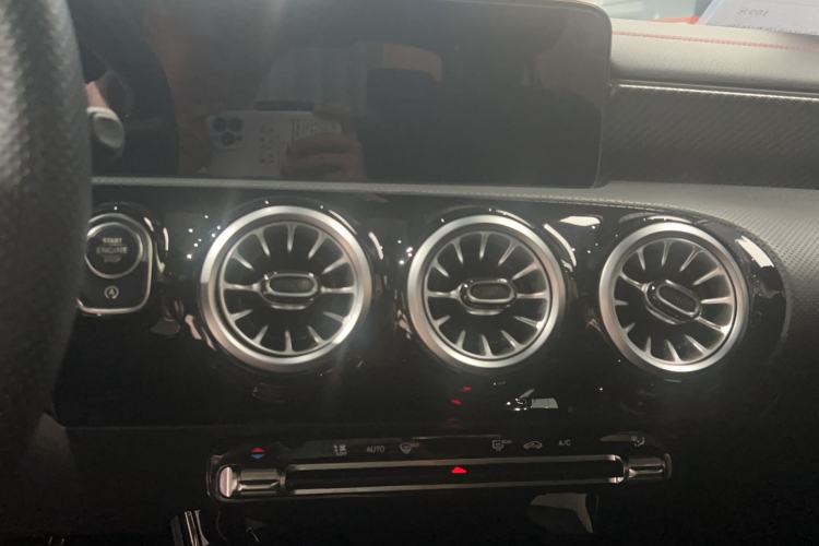Used Mercedes-Benz A-Class 2023 A 200 L Fashion Model Audio And AC Panel