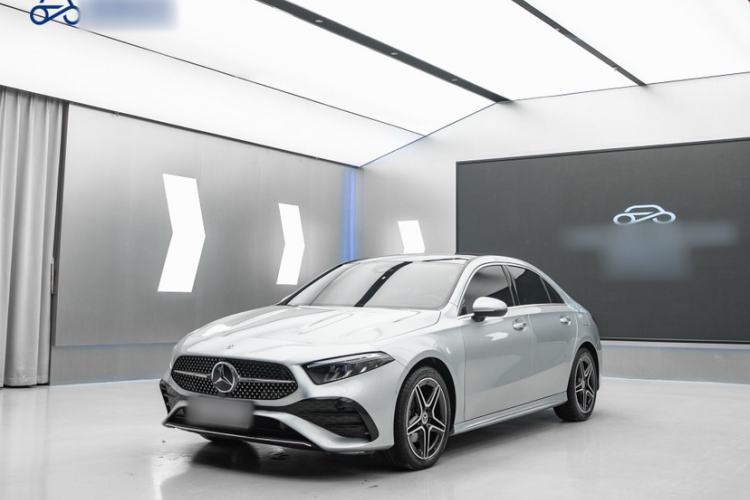 Ojetý Mercedes-Benz A-Class 2023 A 200 L Fashion Model Guazi used car, China used car export, Used car for sale, Used  cars, Cheapest cars for sale