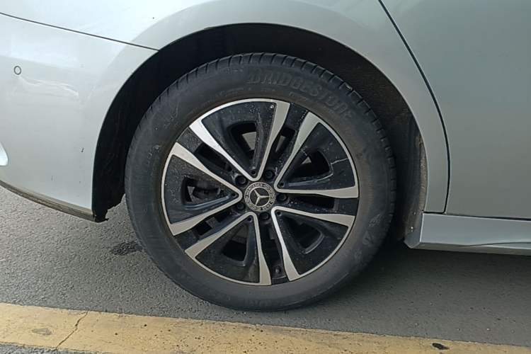 Used Mercedes-Benz A-Class 2023 A 200 L Dynamic Model Right Rear Wheel Hub