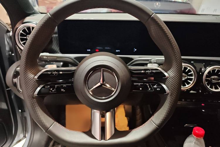 Used Mercedes-Benz A-Class 2023 A 200 L Fashion Model Steering Wheel
