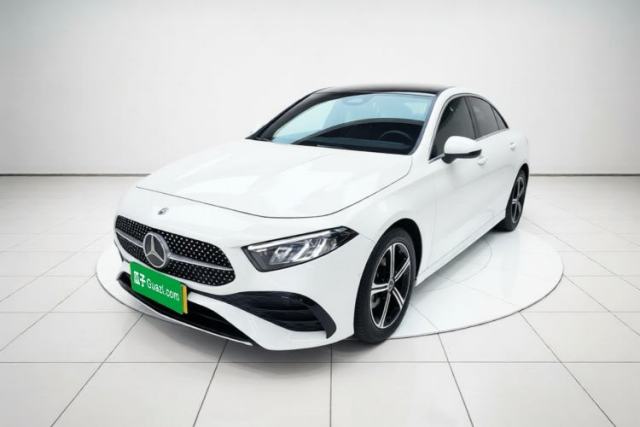 Używany Mercedes-Benz A-Class 2023 A 200 L Fashion Model