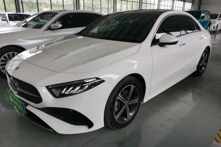 Ojetý Mercedes-Benz A-Class 2023 A 200 L Fashion Model Guazi used car, China used car export, Used car for sale, Used  cars, Cheapest cars for sale