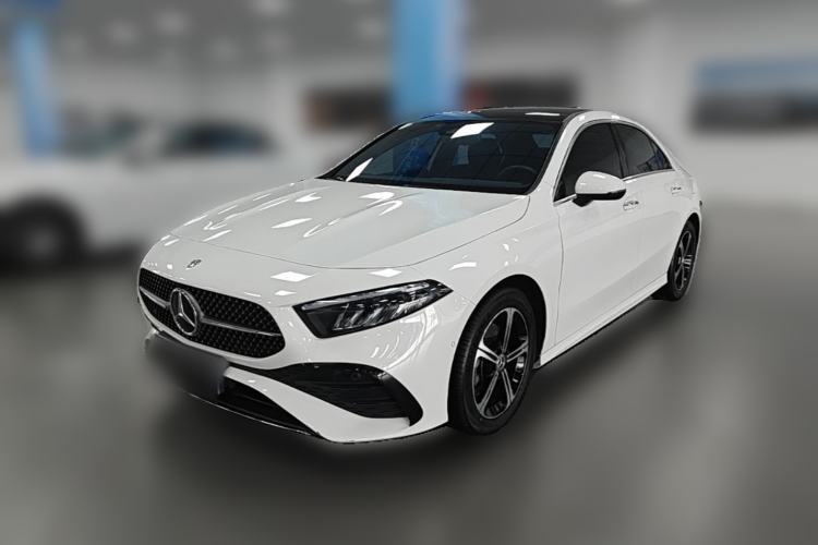 Używany Mercedes-Benz A-Class 2023 A 200 L Fashion Model Guazi used car, China used car export, Used car for sale, Used cars, Cheapest cars for sale
