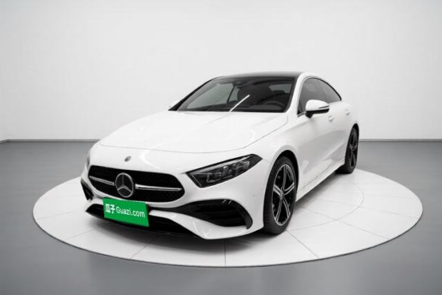 Ojetý Mercedes-Benz A-Class 2023 A 200 L Fashion Model
