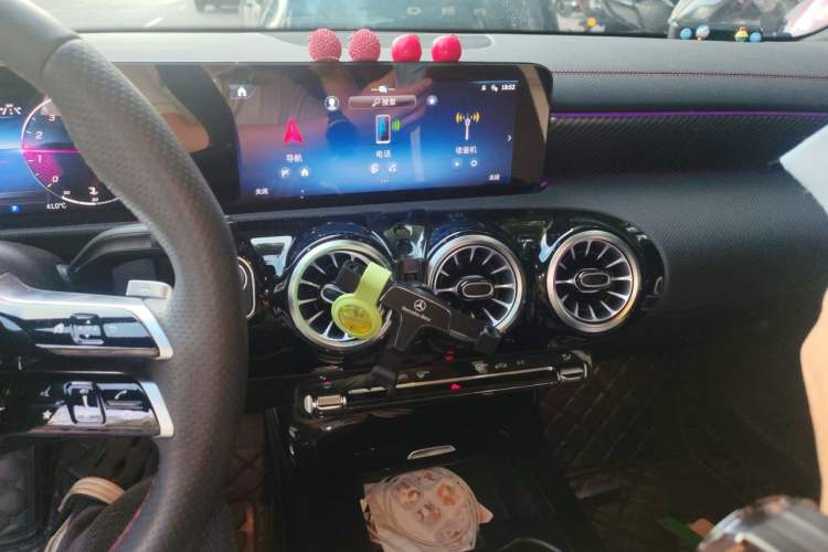 Used Mercedes-Benz A-Class 2023 A 200 L Fashion Model Audio And AC Panel